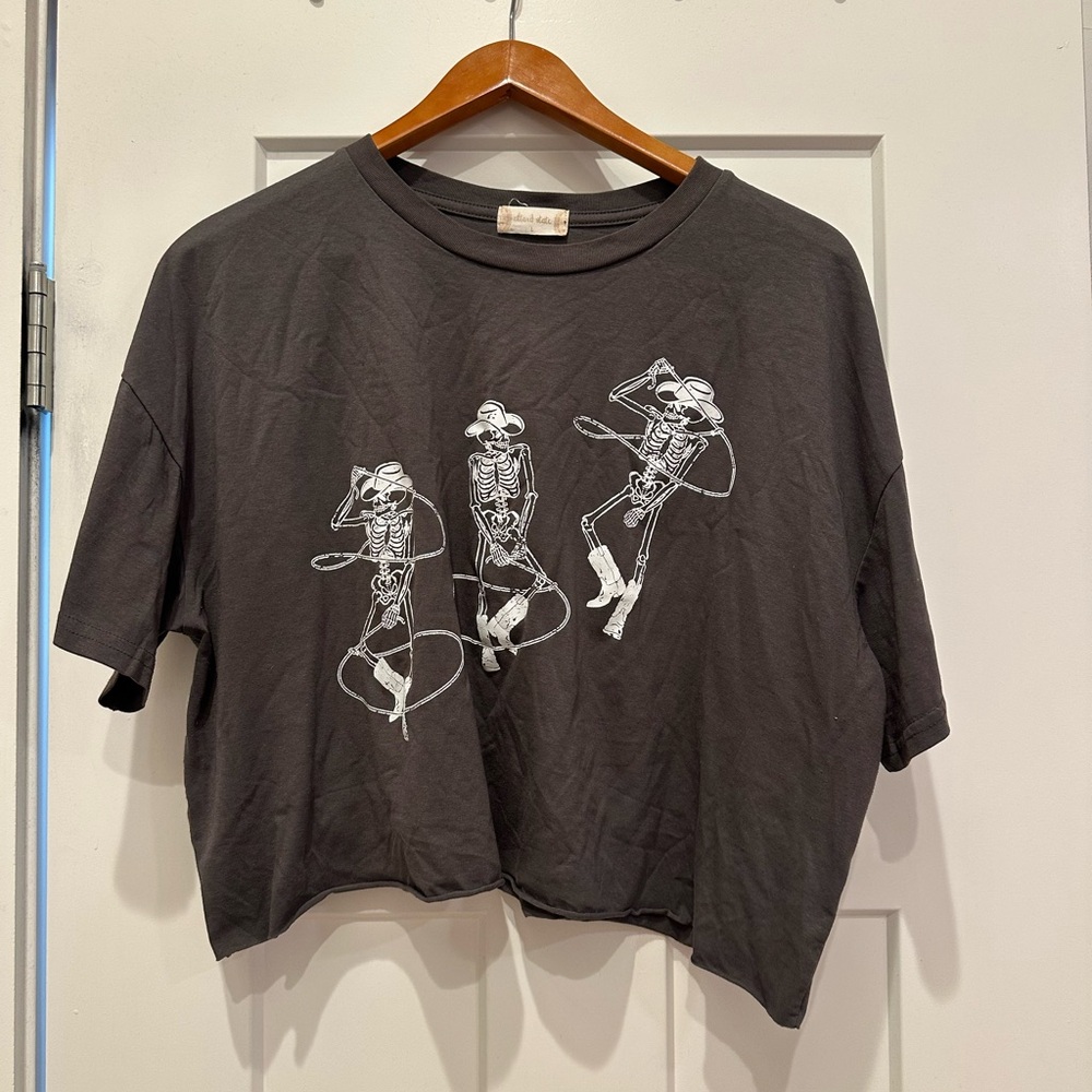 Altar’d State Grey Graphic Tee with Dancing Cowboy Skeletons Large